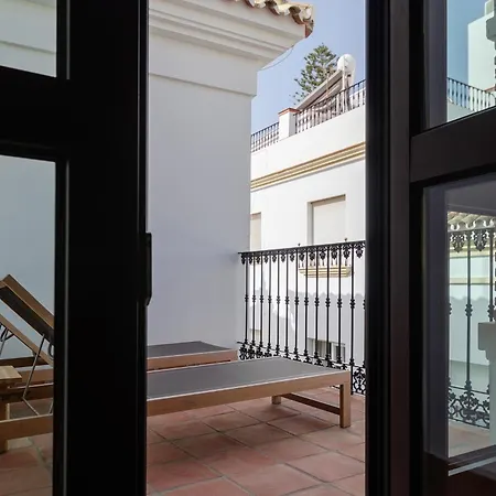 El Pilar Andalucia ホテル エステポナ