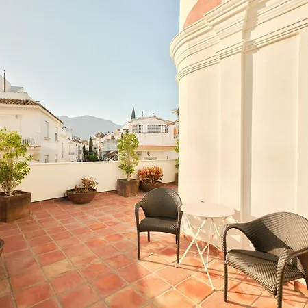 El Pilar Andalucia ホテル 4*
