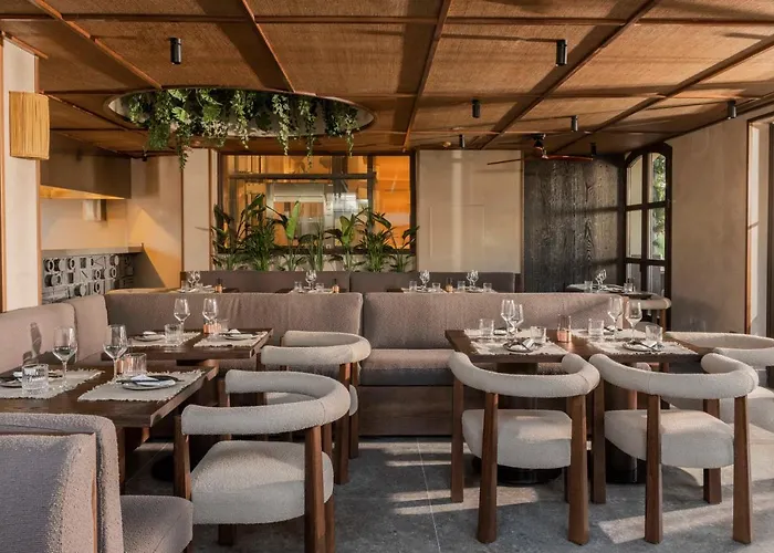 El Pilar Andalucia מלון אסטפונה