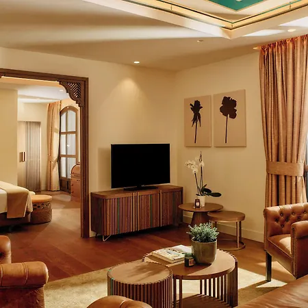 El Pilar Andalucia Hotell 4*