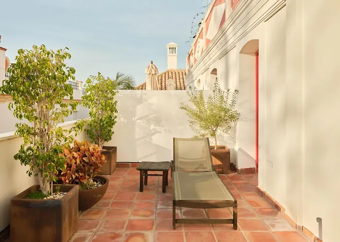 El Pilar Andalucia Hotel